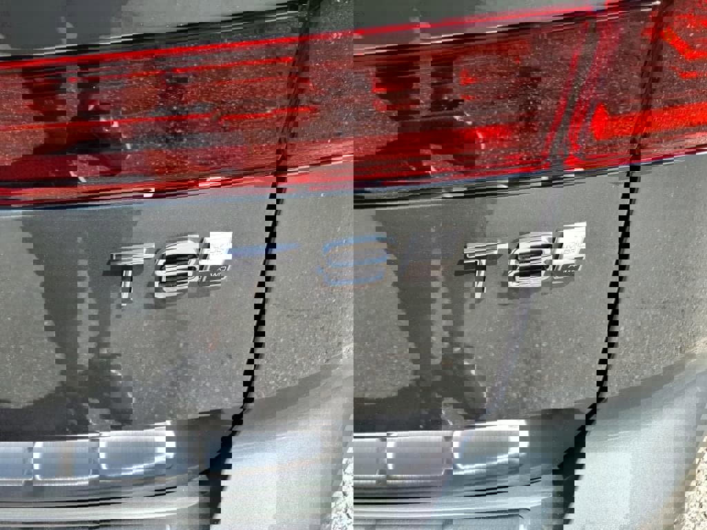 New 2026 Volvo XC60 T8 Ultra image 6