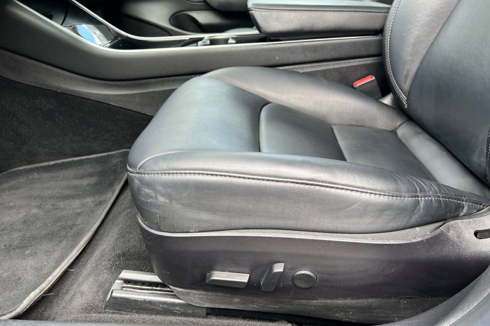 Used 2019 Tesla Model 3 Standard Range image 15