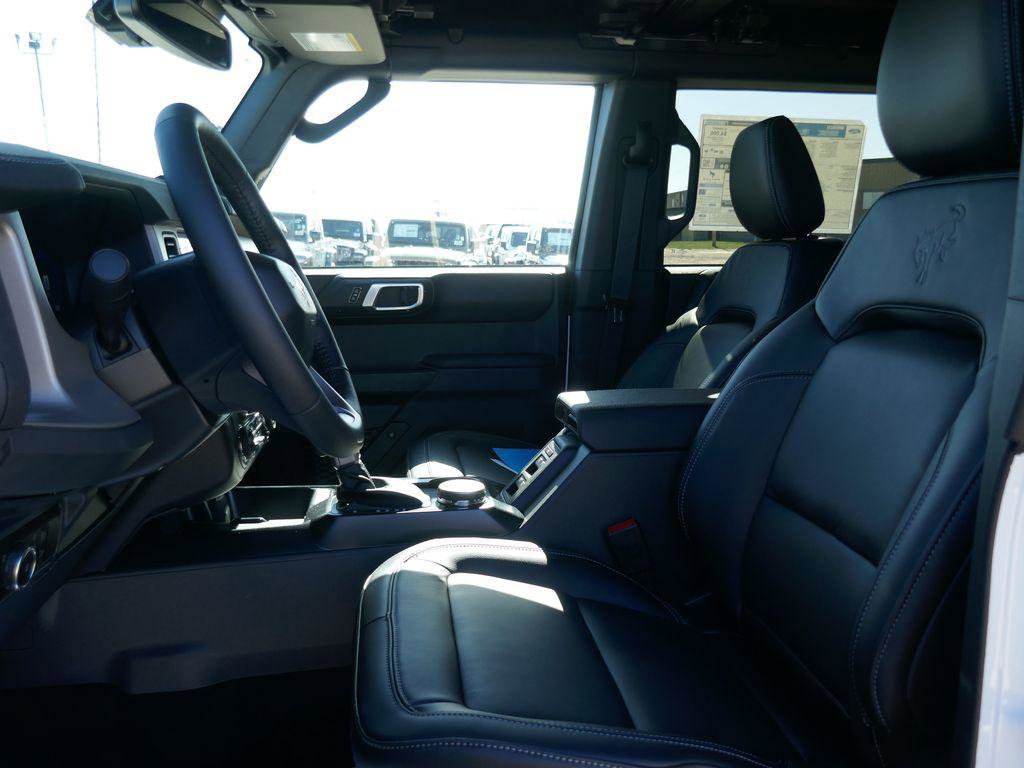 New 2026 Ford Bronco Outer Banks image 15