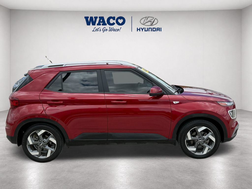 Used 2024 Hyundai Venue Limited FWD image 8
