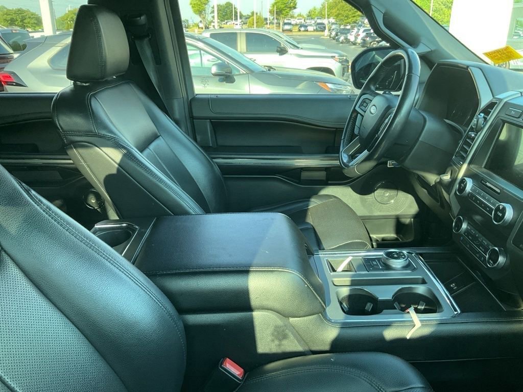 Used 2021 Ford Expedition Max XLT RWD image 4