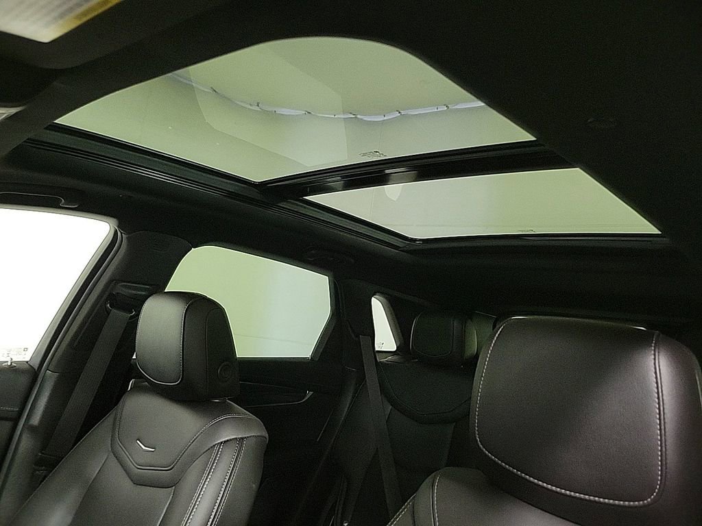 Used 2022 Cadillac XT5 Premium Luxury FWD image 13