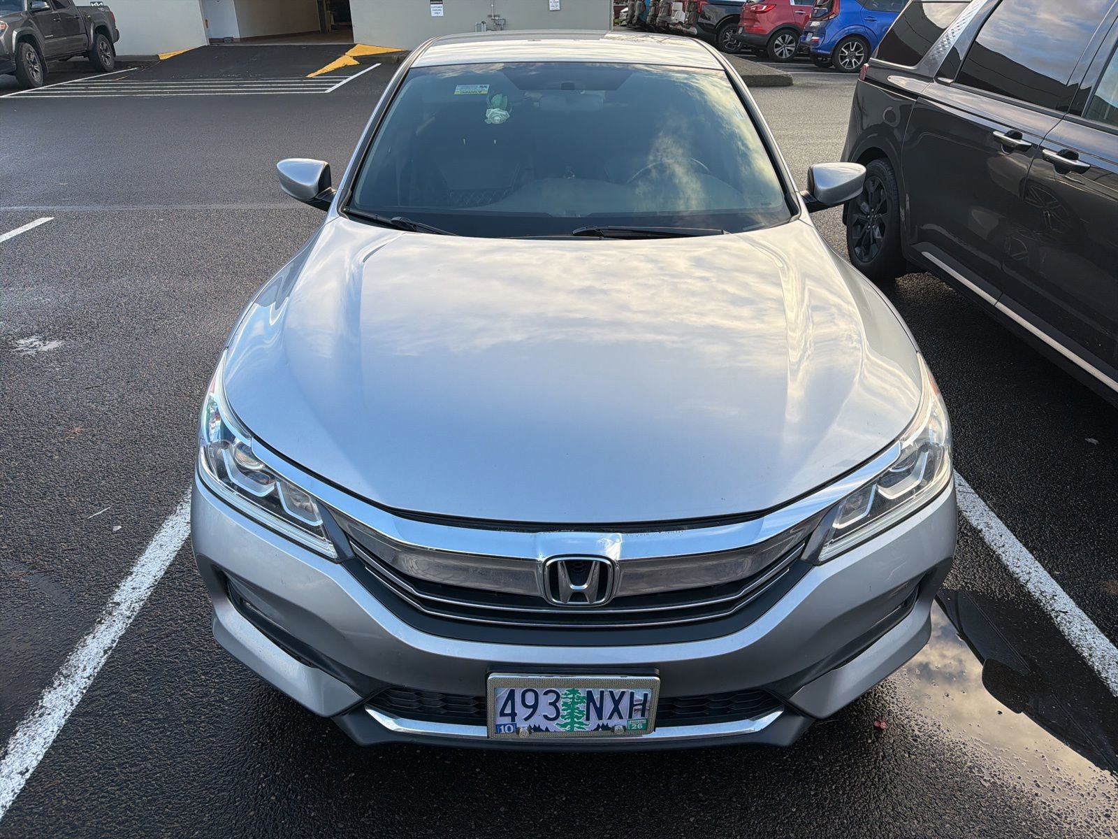 Used 2017 Honda Accord Sport image 2