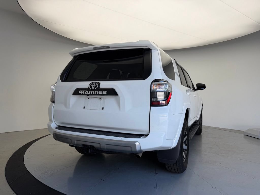 Used 2024 Toyota 4Runner TRD Off-Road Premium AWD/4WD image 4