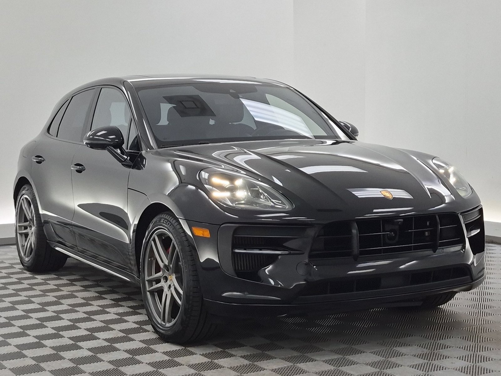 Used 2020 Porsche Macan GTS AWD/4WD image 7