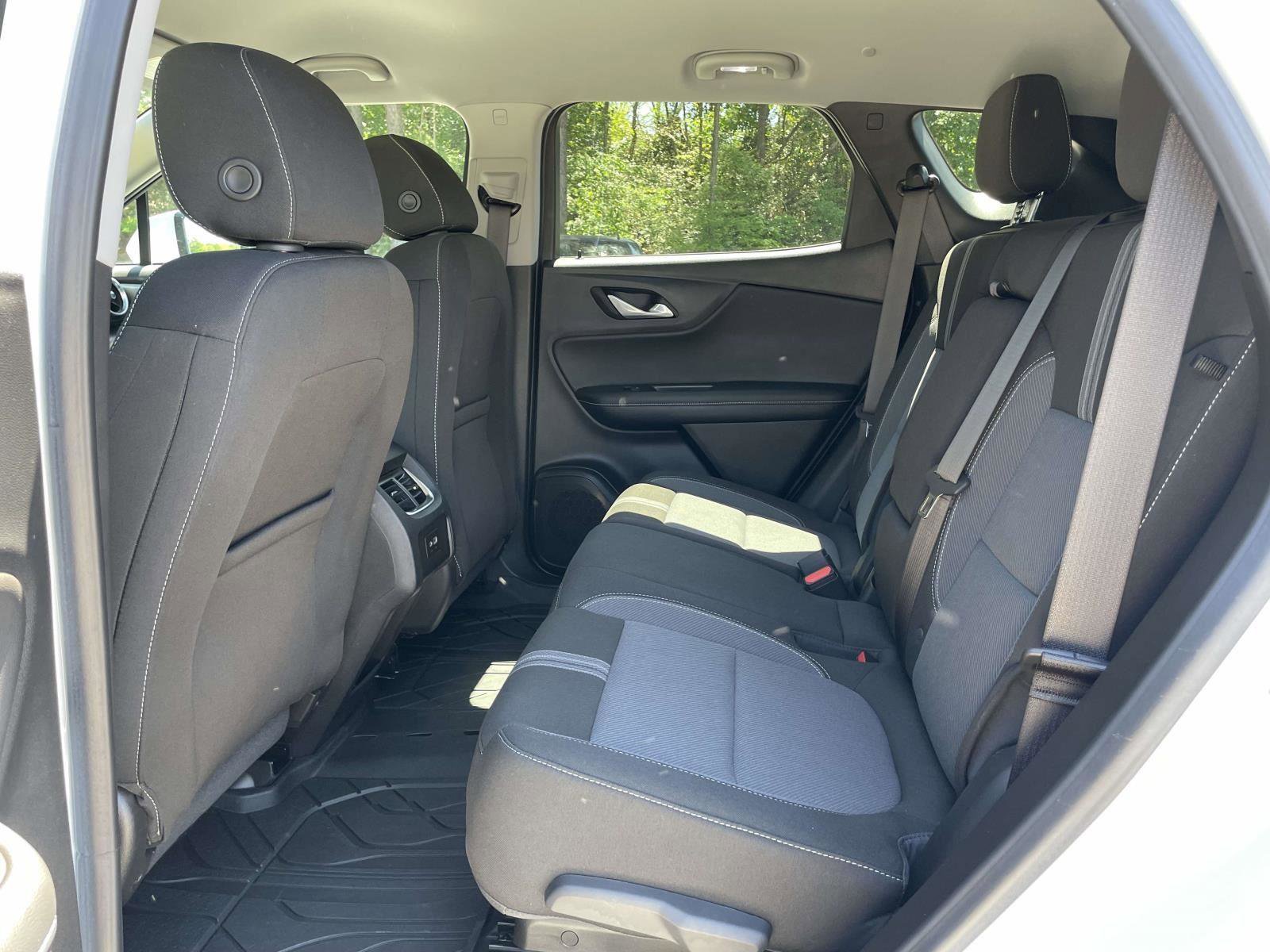 Used 2023 Chevrolet Blazer LT w/ Convenience Package image 3