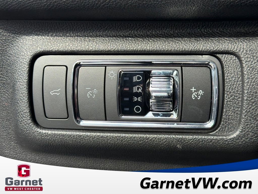 Used 2023 Lincoln Corsair Reserve w/ Equipment Group 202A image 37