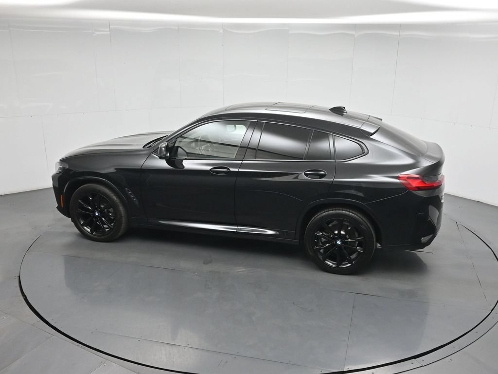 Used 2024 BMW X4 xDrive30i w/ M Sport Package AWD/4WD image 44