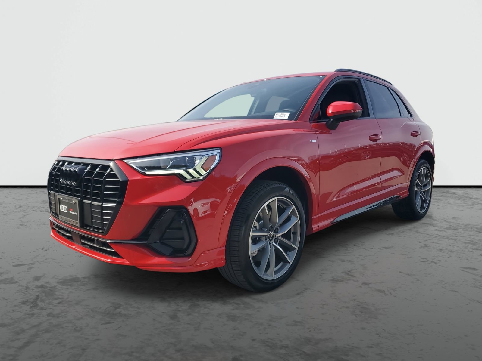 Used 2025 Audi Q3 2.0T Premium w/ Convenience Package image 2