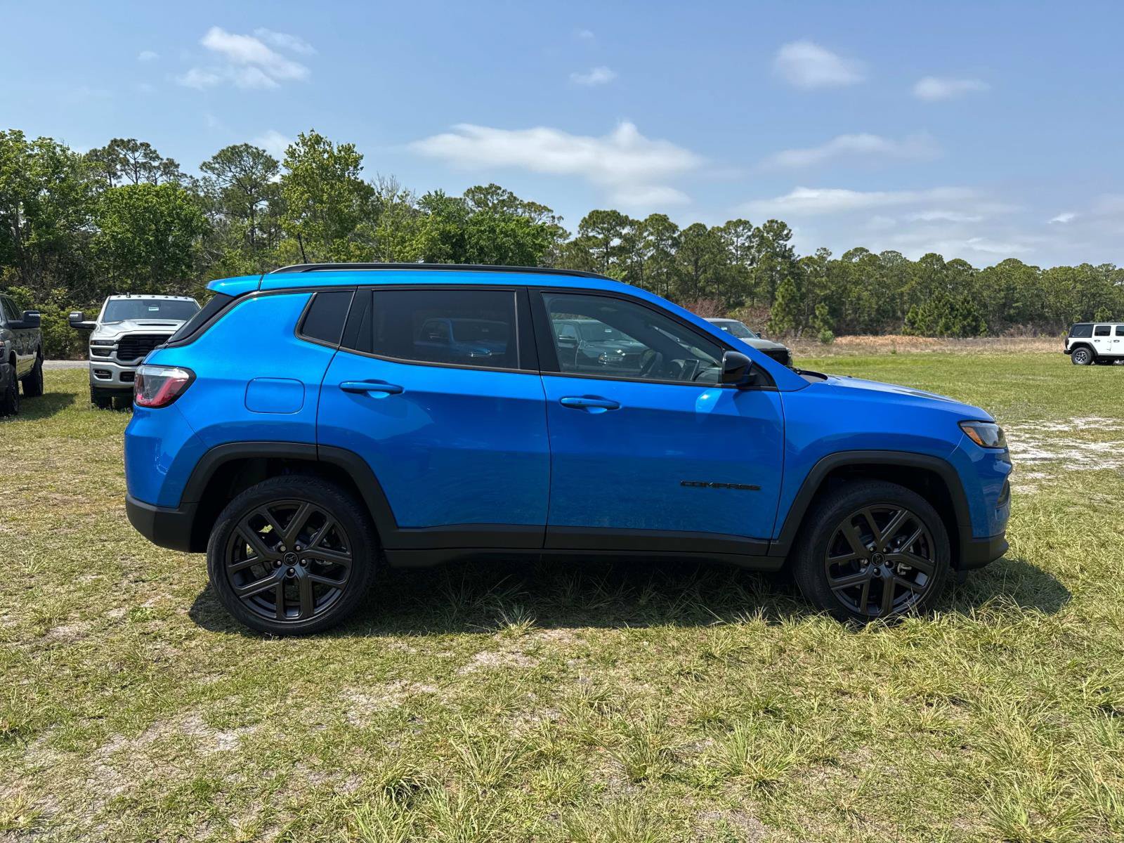 New 2026 Jeep Compass Latitude AWD/4WD image 2
