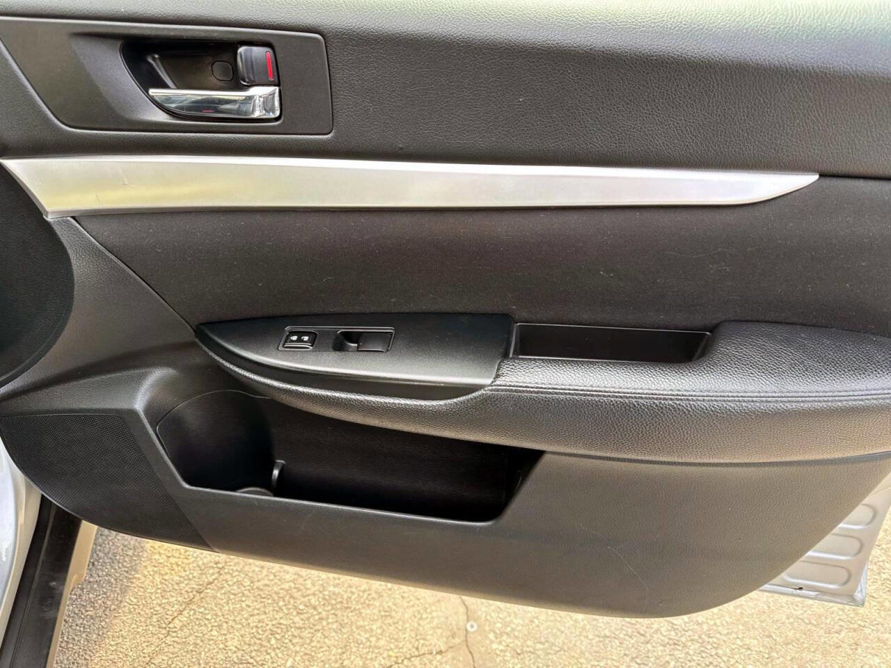 Used 2012 Subaru Outback 2.5i w/ Alloy Wheel Pkg image 10