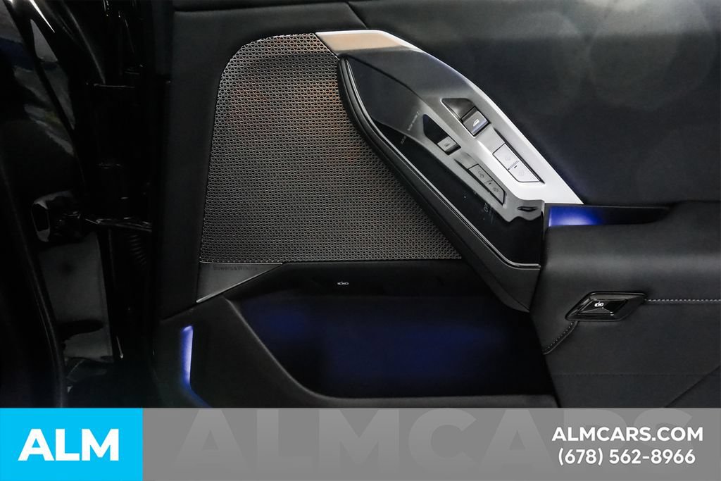 Used 2026 BMW 740i w/ Premium Package RWD image 51