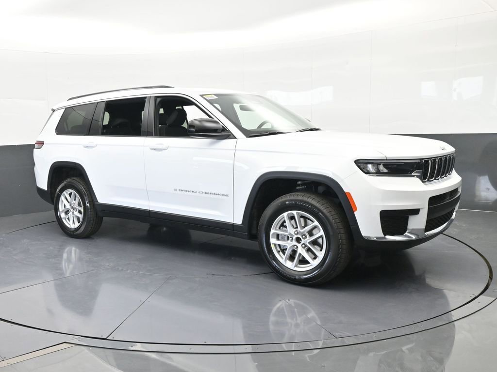 New 2026 Jeep Grand Cherokee L Laredo image 8