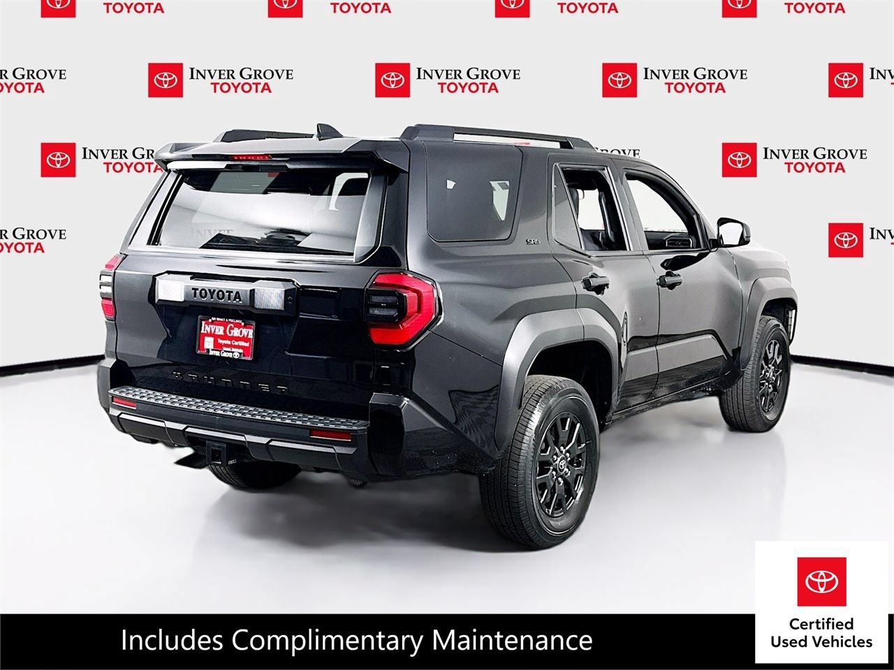 Certified 2025 Toyota 4Runner SR5 AWD/4WD image 5