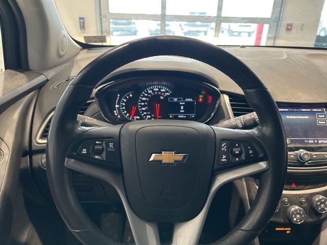 Used 2022 Chevrolet Trax LT w/ Premium Seat Package image 9