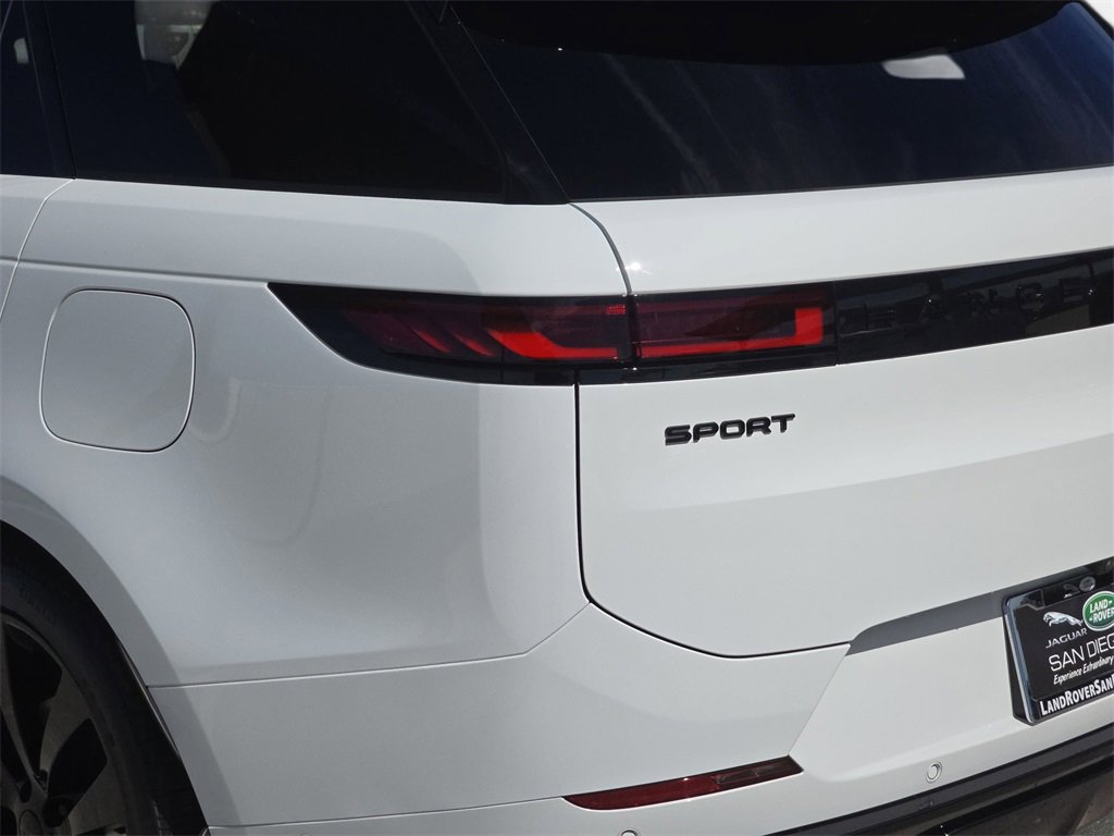 New 2026 Land Rover Range Rover Sport Dynamic SE image 36