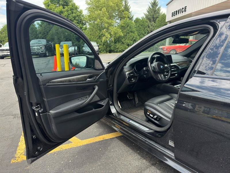 Used 2018 BMW M550i xDrive AWD/4WD image 10