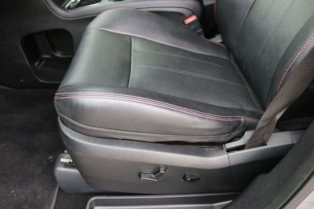 Used 2020 Dodge Grand Caravan GT image 12