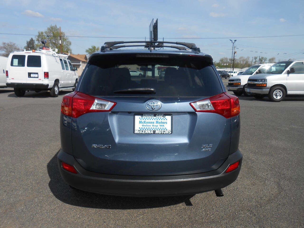 Used 2014 Toyota RAV4 XLE AWD/4WD image 8