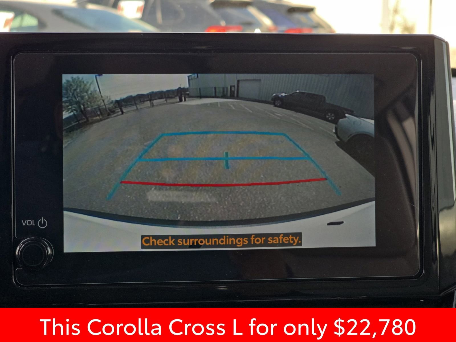 Used 2024 Toyota Corolla Cross L image 29