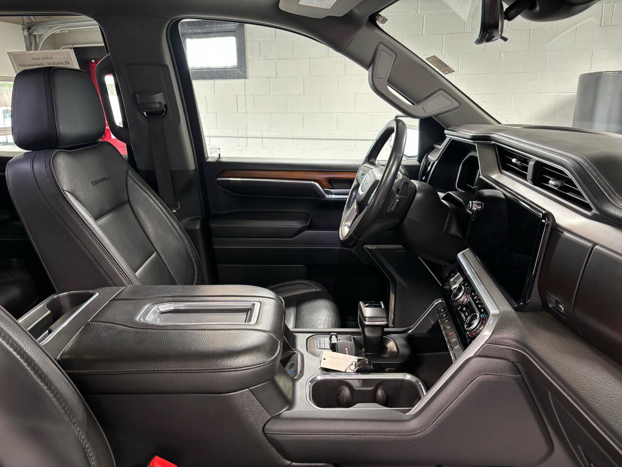 Used 2022 GMC Sierra 1500 Denali w/ Denali Reserve Package AWD/4WD image 23
