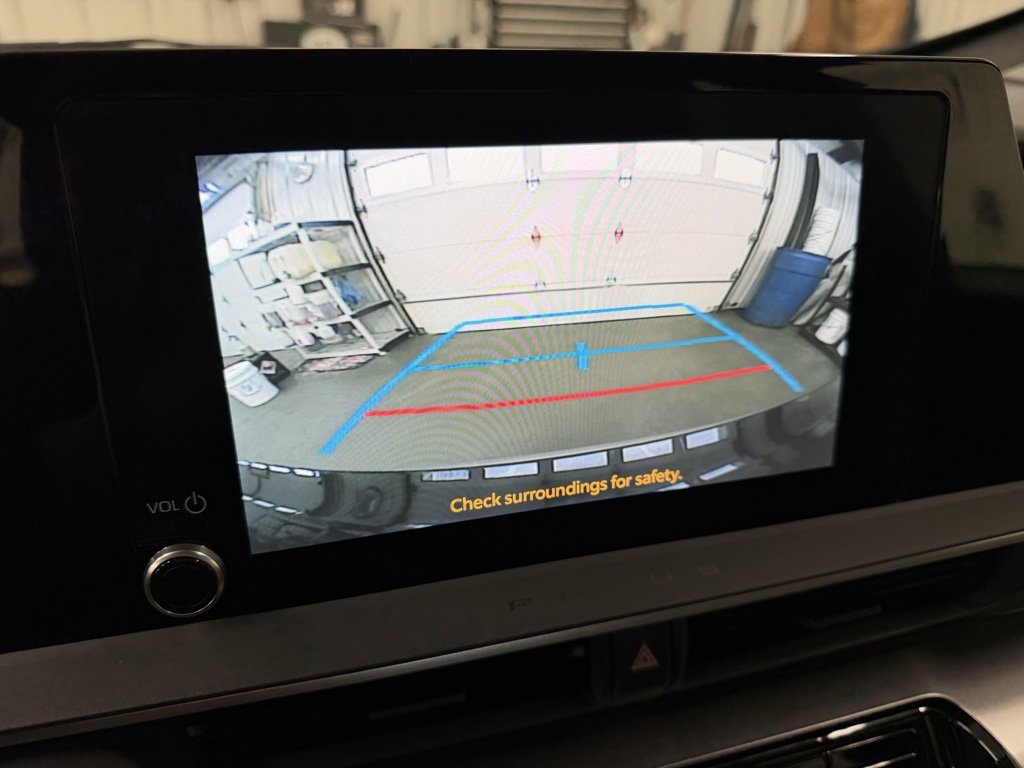 Used 2023 Toyota Prius LE image 22