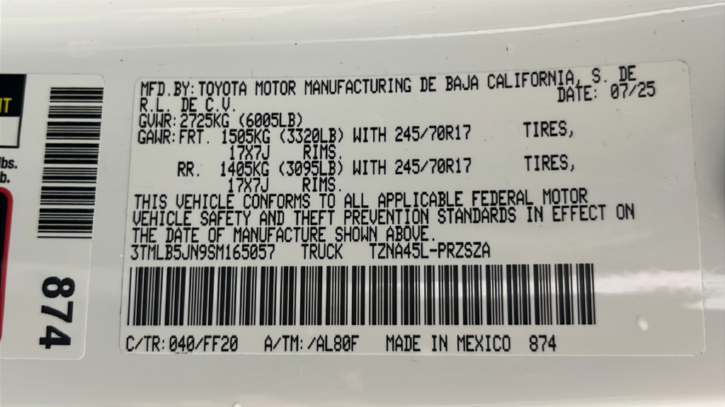 Used 2025 Toyota Tacoma SR5 w/ SR5 Upgrade Package AWD/4WD image 42