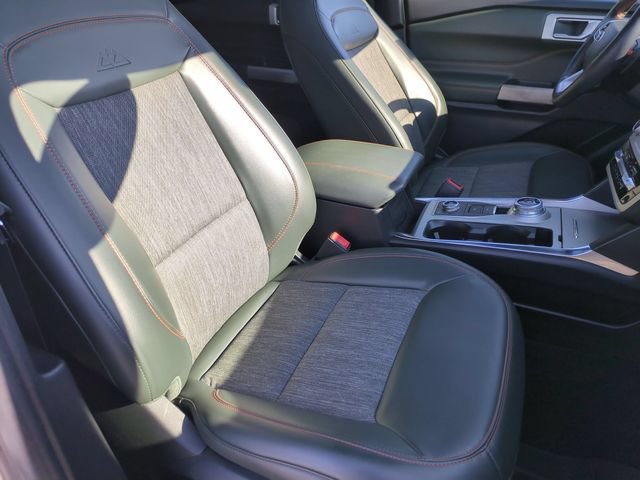 Used 2022 Ford Explorer Timberline w/ Timberline Technology Package AWD/4WD image 36
