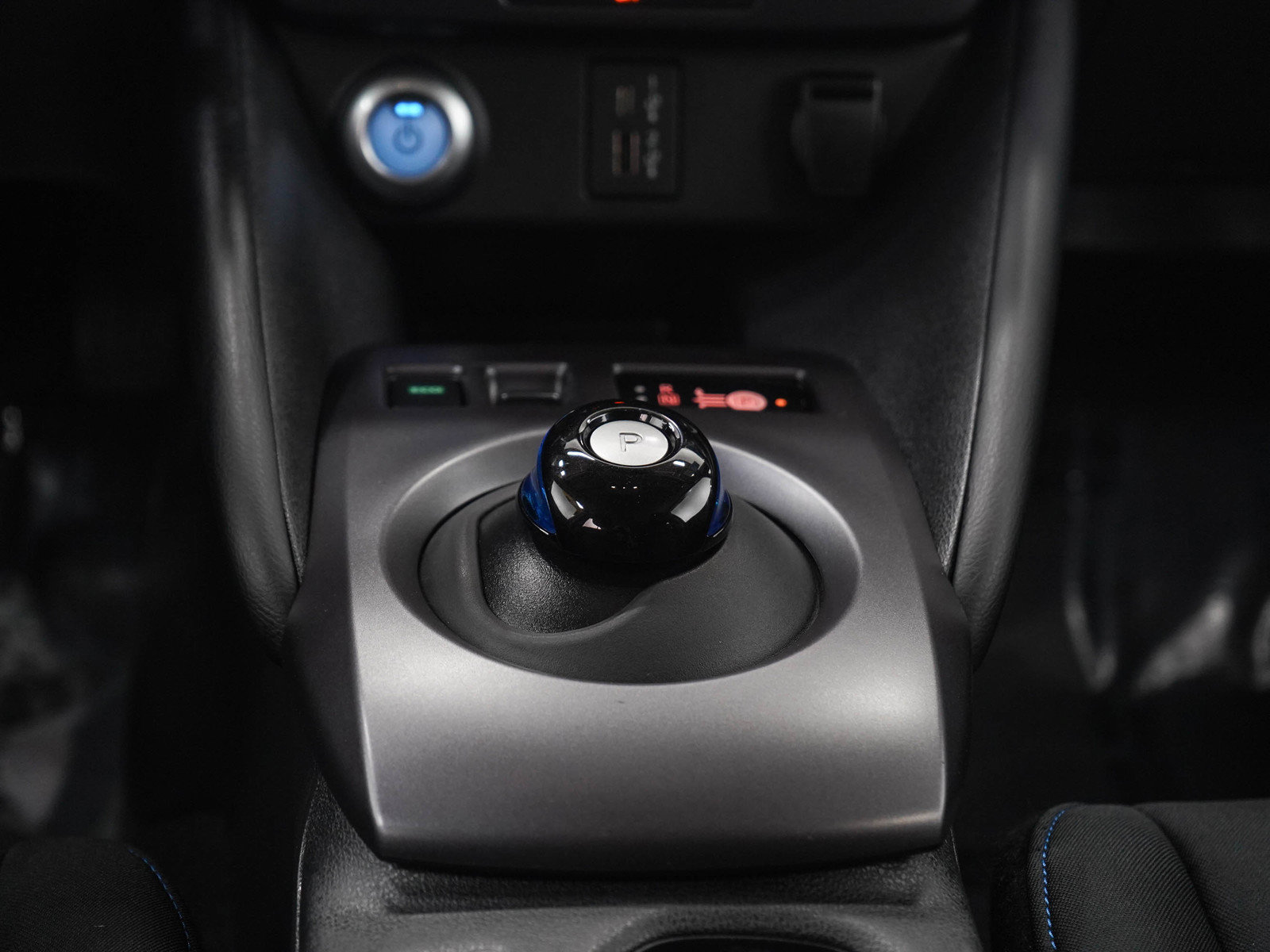 Used 2025 Nissan Leaf S FWD image 18