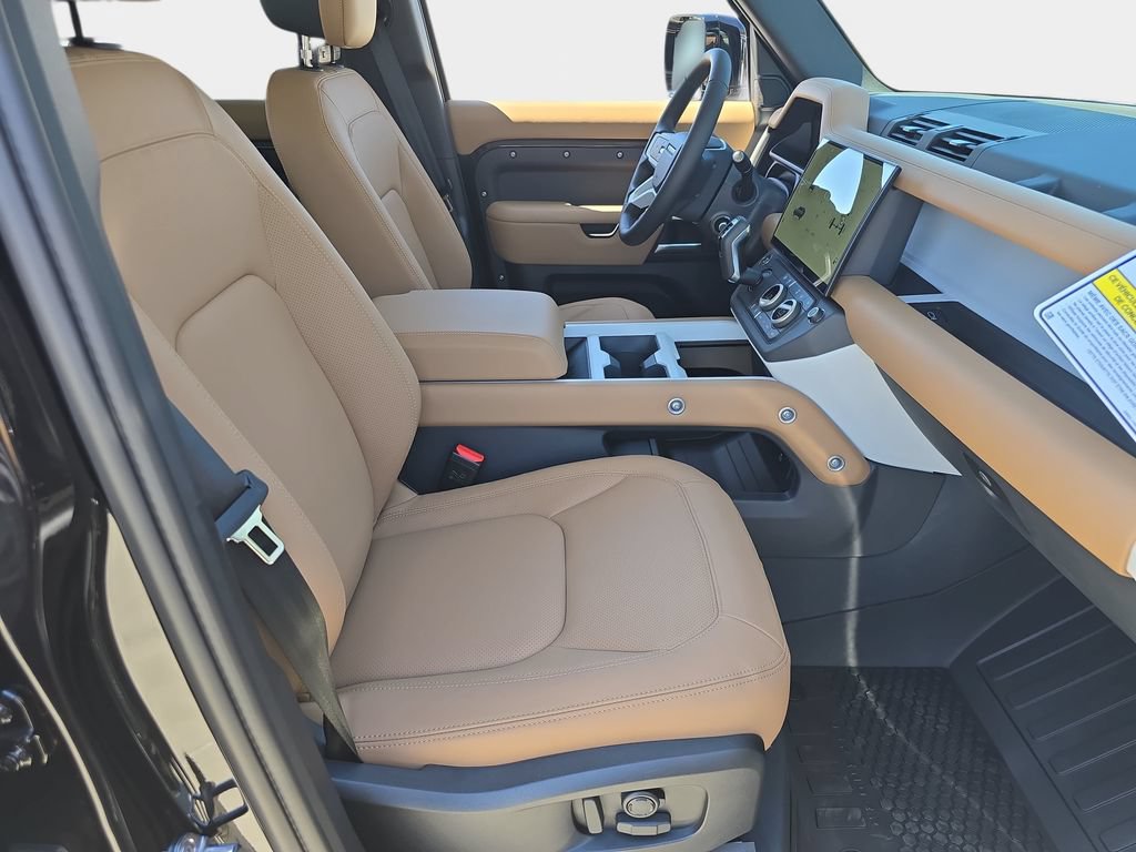New 2026 Land Rover Defender 110 S AWD/4WD image 10
