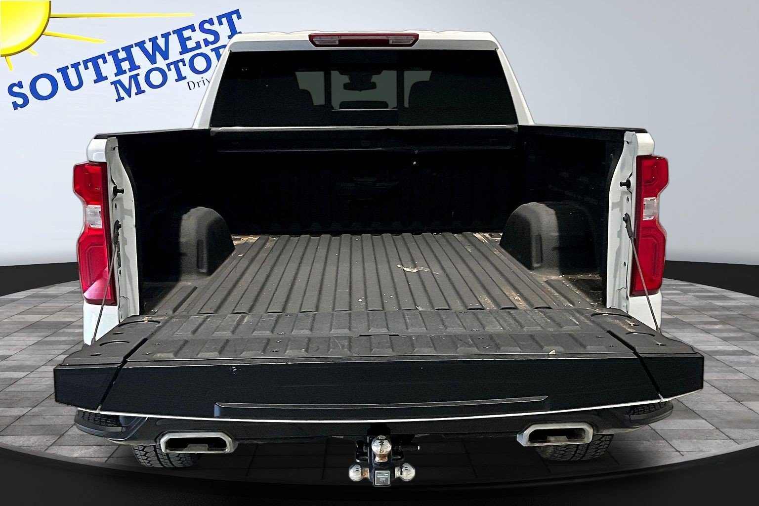 Used 2026 Chevrolet Silverado 1500 LT Trail Boss w/ LT Trail Boss Premium Package AWD/4WD image 8