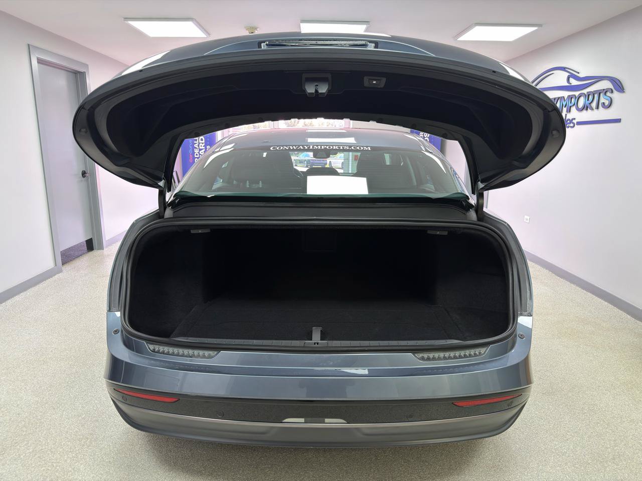 Used 2025 Lucid Air Pure RWD image 34