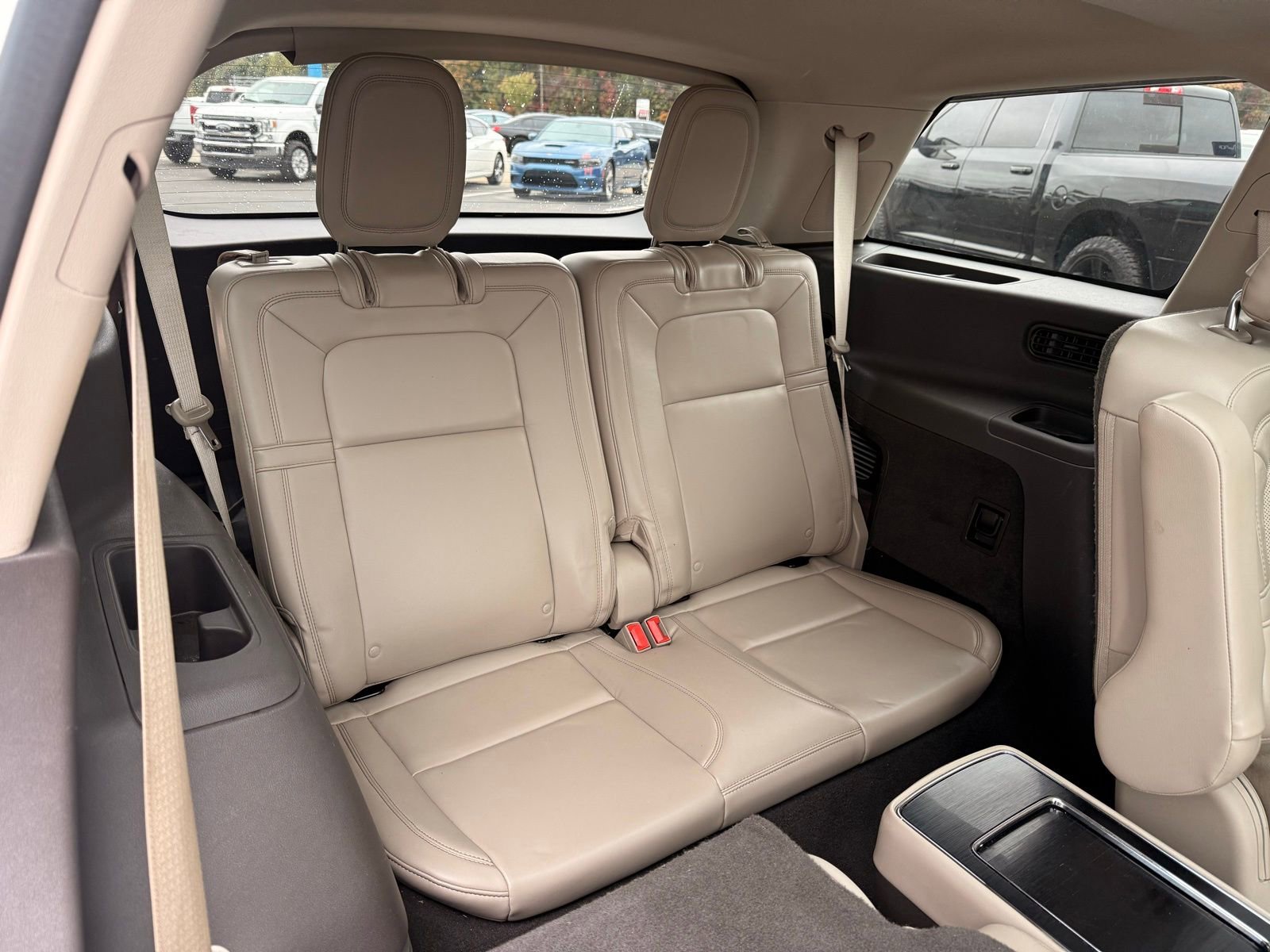 Used 2021 Lincoln Aviator Reserve w/ Equipment Group 210A image 28