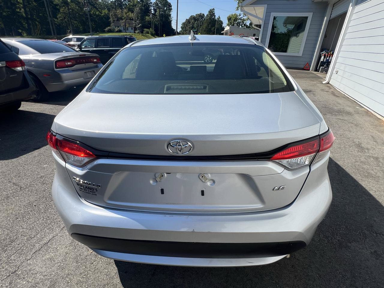 Used 2022 Toyota Corolla LE FWD image 4