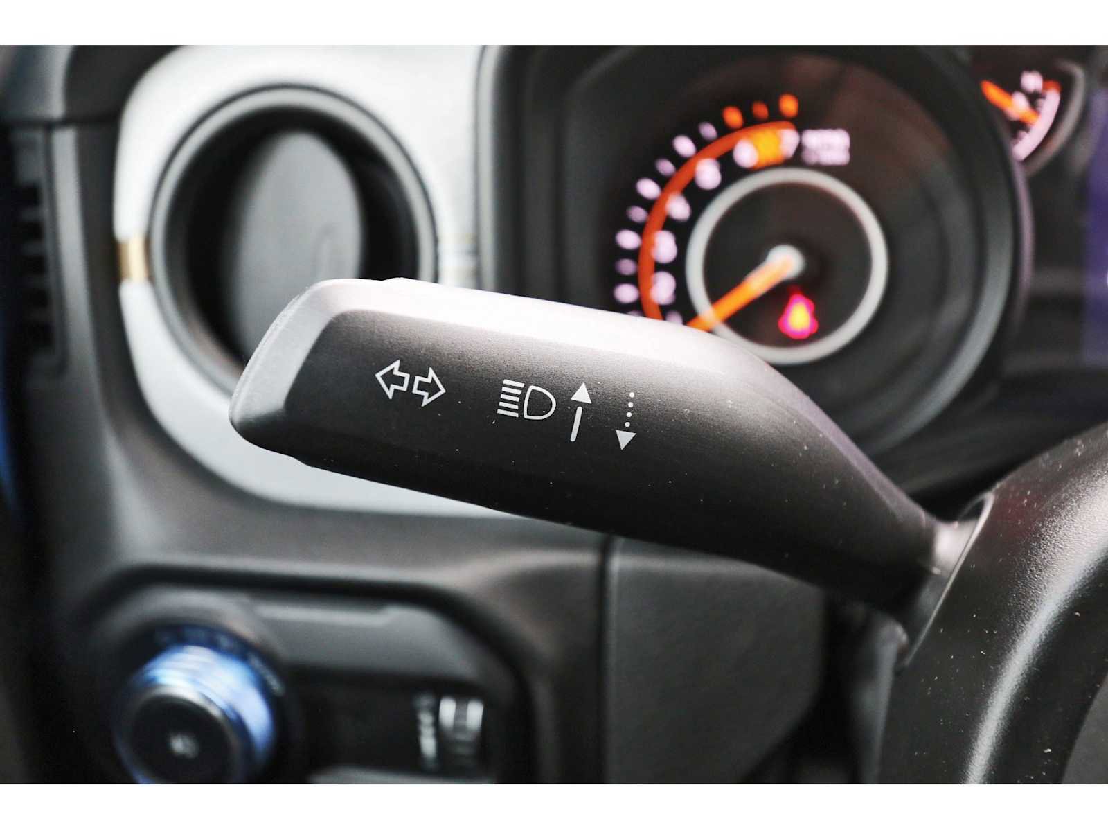 Used 2025 Jeep Wrangler Unlimited Sport AWD/4WD image 17