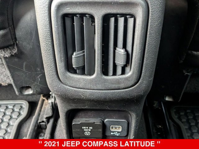 Used 2021 Jeep Compass Latitude w/ Convenience Group AWD/4WD image 31