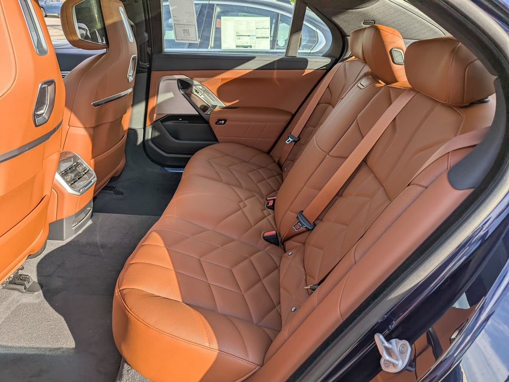 New 2026 BMW 740i xDrive w/ Executive Package AWD/4WD image 37