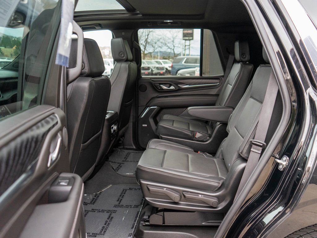 Used 2024 GMC Yukon Denali AWD/4WD image 14
