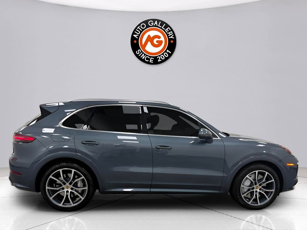 Used 2019 Porsche Cayenne Turbo image 8