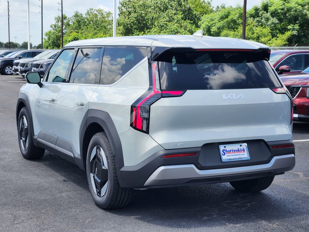 New 2026 Kia EV9 Light RWD image 4