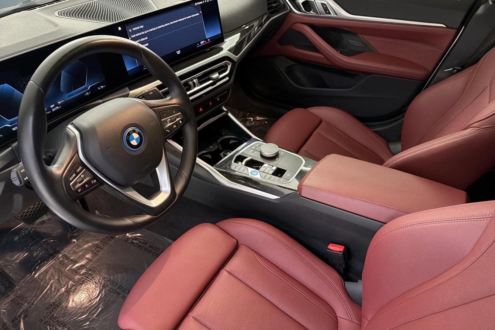 Used 2023 BMW i4 eDrive35 RWD image 4