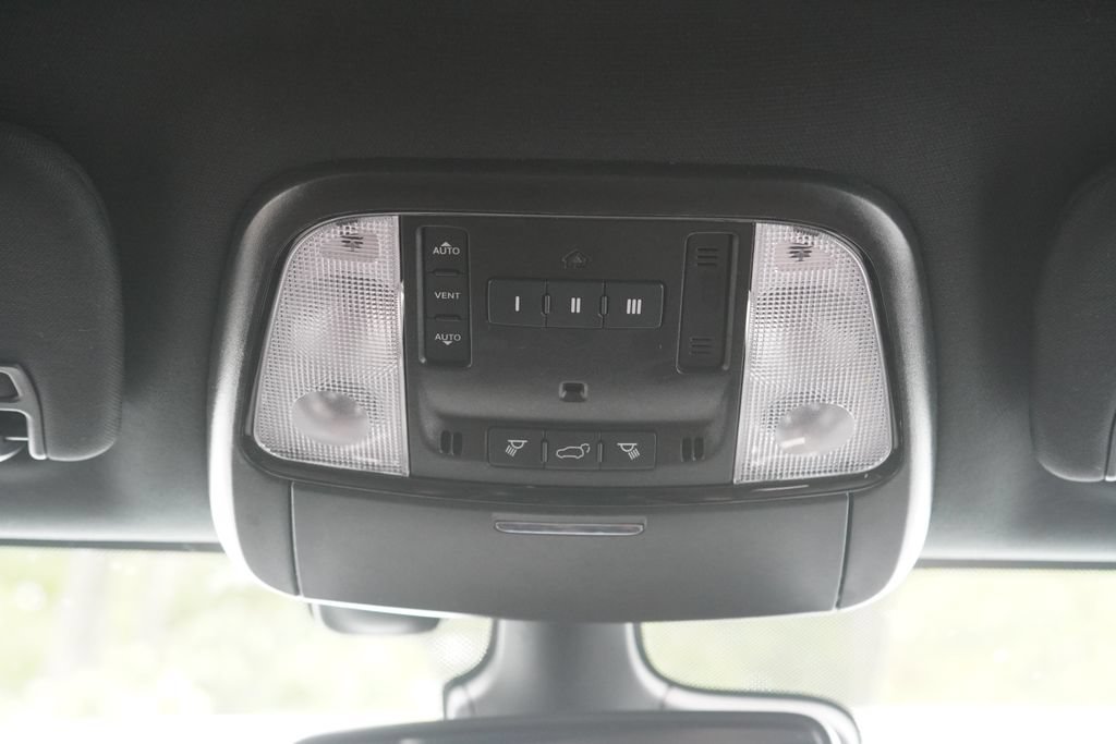 Used 2023 Dodge Durango GT AWD/4WD image 28