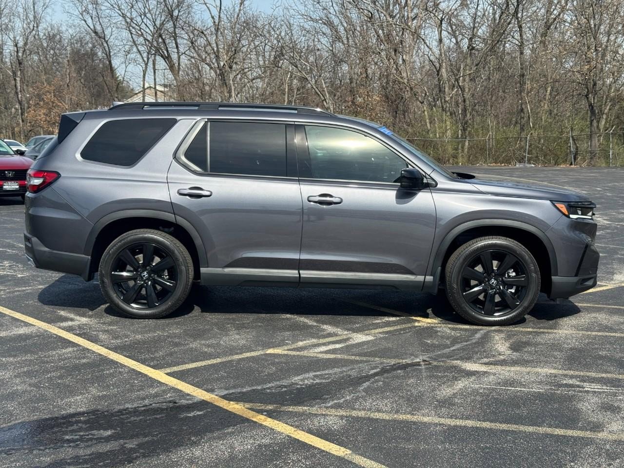Certified 2025 Honda Pilot Black Edition image 2