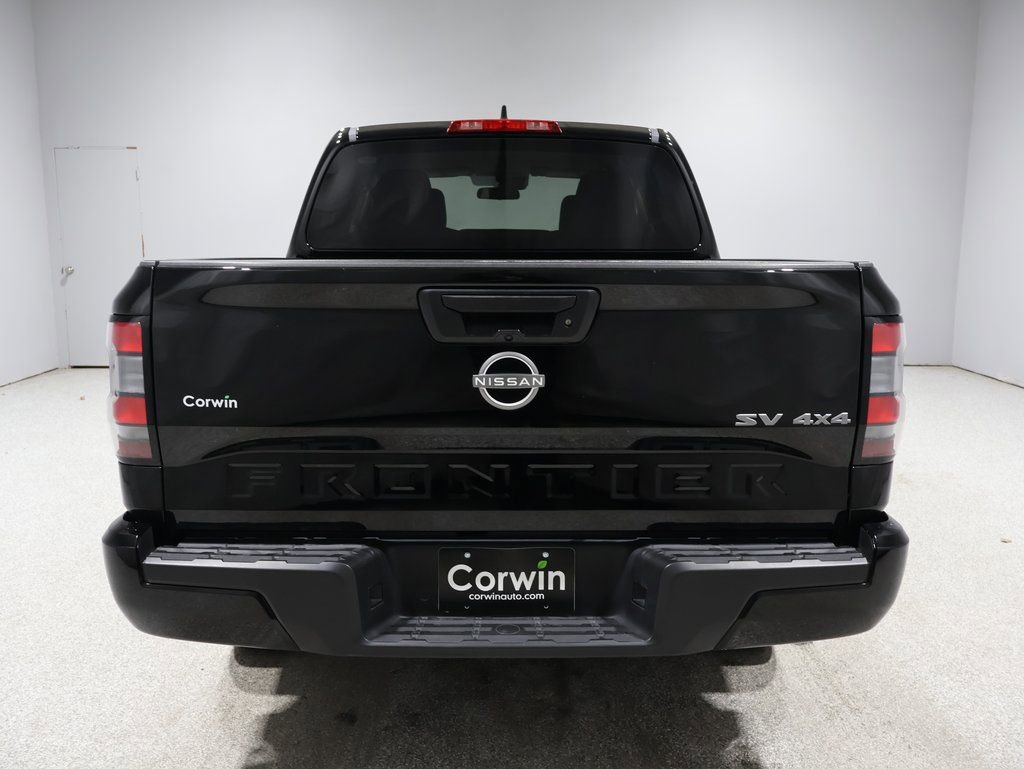 Used 2024 Nissan Frontier SV image 5