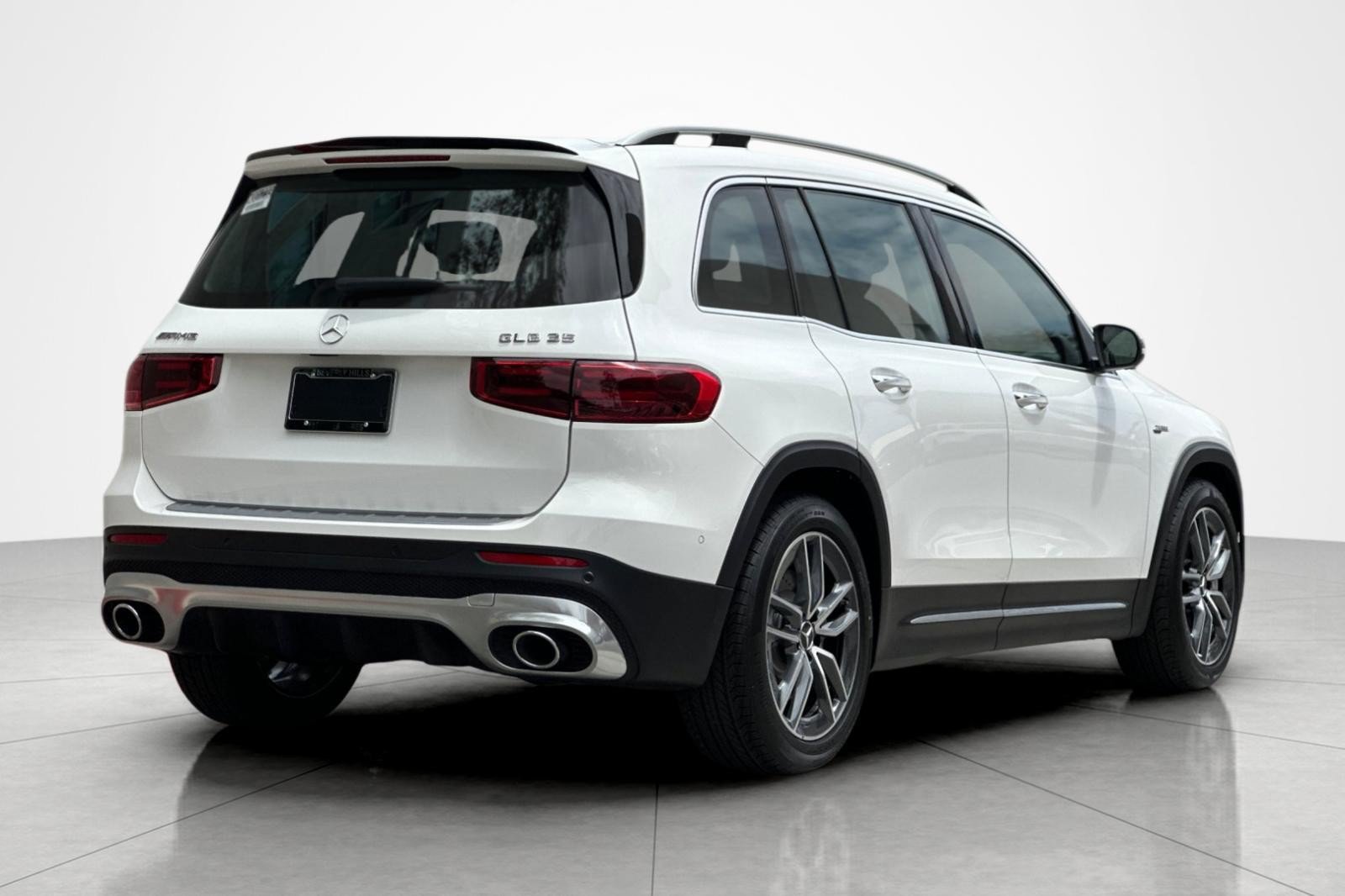 New 2026 Mercedes-Benz GLB 35 AMG 4MATIC image 5