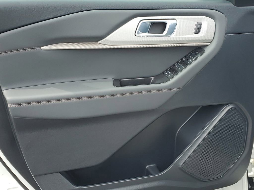 New 2026 Ford Explorer Active AWD/4WD image 23