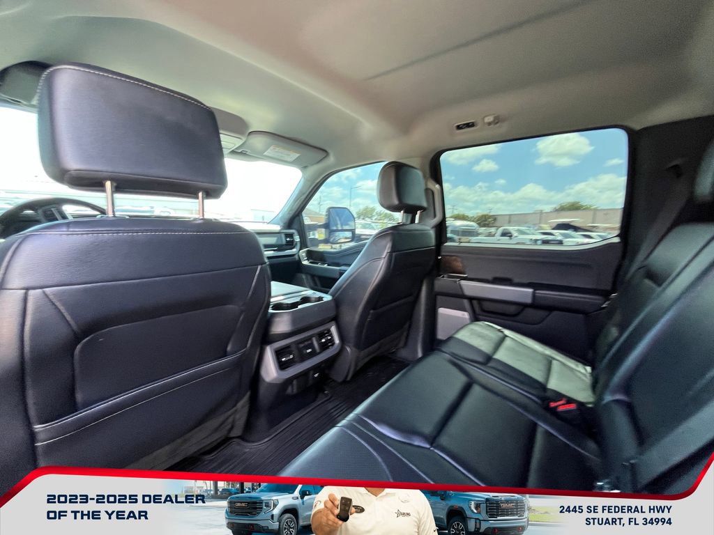 Used 2024 Ford F350 Lariat w/ Black Appearance Package image 15