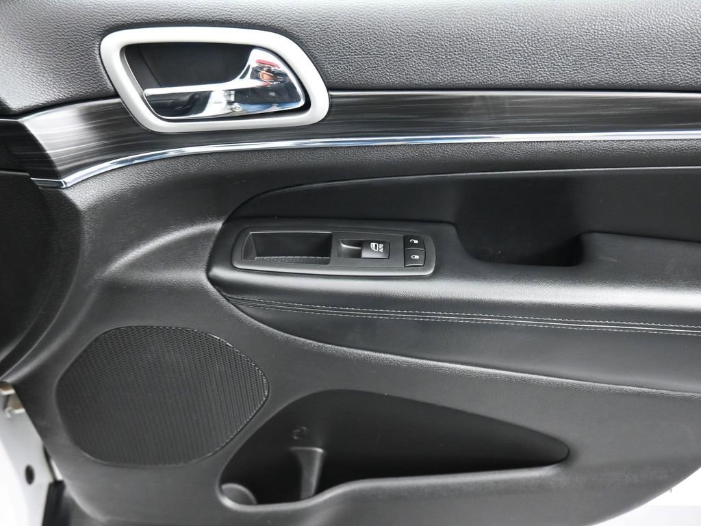 Used 2020 Jeep Grand Cherokee Limited image 41