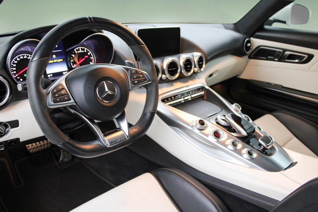Used 2017 Mercedes-Benz AMG GT Coupe image 2