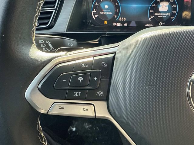 Used 2024 Volkswagen Atlas Cross Sport SE image 33